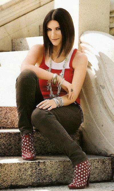 laura pausini ojos claros