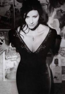 laura pausini provocadora